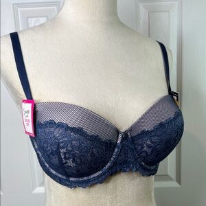 Maidenform Women's Blue Essential Multiway Push Up Bra  Size 38C